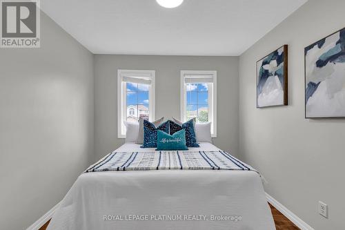 140 Windflower Drive, Kitchener, ON - Indoor Photo Showing Bedroom