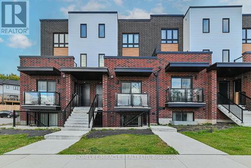 289 Chapel Hill Drive, Kitchener, ON - Outdoor With Facade