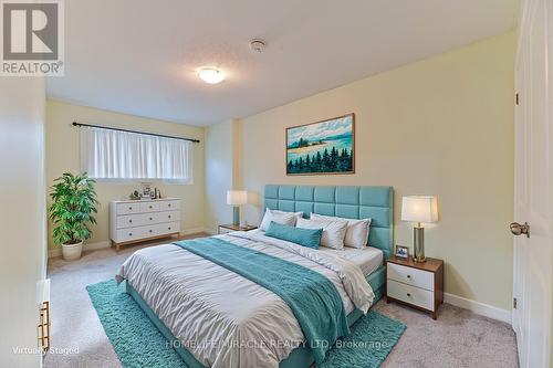 289 Chapel Hill Drive, Kitchener, ON - Indoor Photo Showing Bedroom