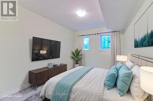 289 Chapel Hill Drive, Kitchener, ON - Indoor Photo Showing Bedroom