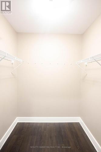 410 - 340 Sugarcreek Trail N, London, ON - Indoor With Storage