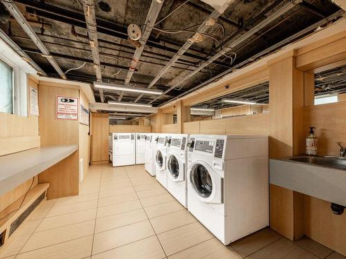 Autre - 405-231 Rue Riverside, Saint-Lambert, QC - Indoor Photo Showing Laundry Room