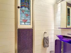 Powder room - 