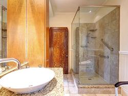 Ensuite bathroom - 