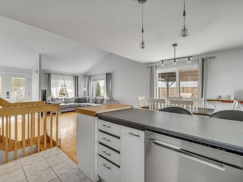 Kitchen - 232 Rue De La Flore, Lévis (Les Chutes-De-La-Chaudière-Ouest), QC - Indoor Photo Showing Other Room