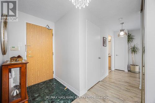 Ph210 - 1101 Steeles Avenue W, Toronto, ON - Indoor Photo Showing Other Room