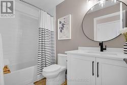 Main Bathroom - 4pc - 