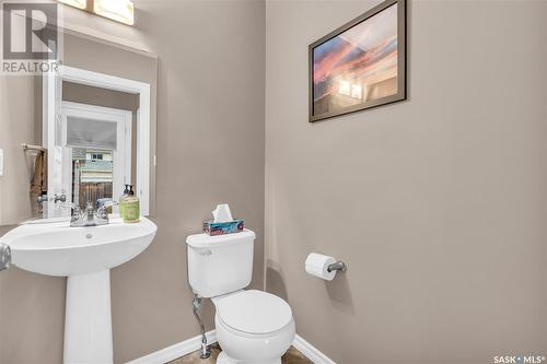 5125 Jim Cairns Boulevard, Regina, SK - Indoor Photo Showing Bathroom