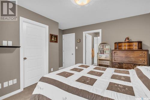 5125 Jim Cairns Boulevard, Regina, SK - Indoor Photo Showing Bedroom