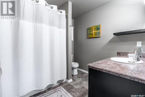 5125 Jim Cairns Boulevard, Regina, SK - Indoor Photo Showing Bathroom