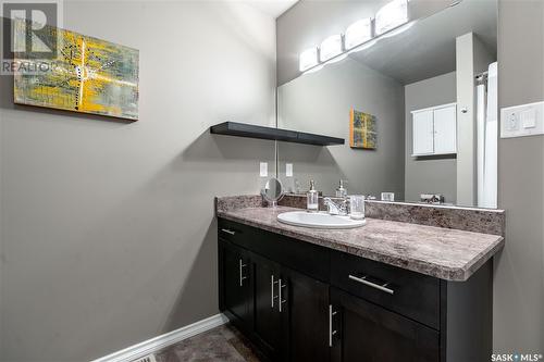 5125 Jim Cairns Boulevard, Regina, SK - Indoor Photo Showing Bathroom