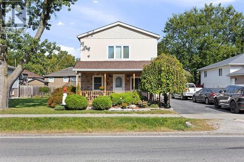 1766 Dominion, Windsor, ON - Outdoor With Deck Patio Veranda