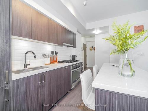 301-501 St. Clair Ave W, Toronto, ON - Indoor Photo Showing Kitchen With Double Sink With Upgraded Kitchen