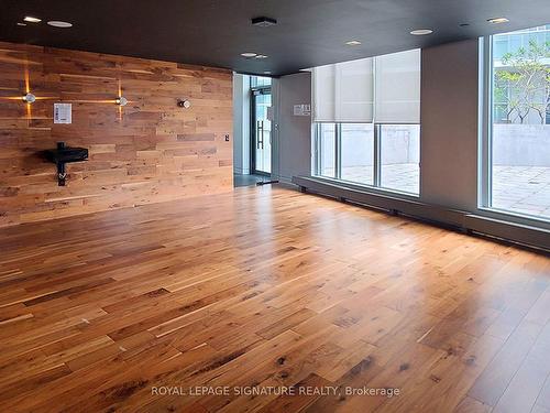 807-70 Queens Wharf Rd, Toronto, ON - Indoor Photo Showing Other Room