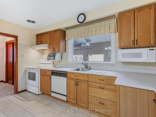 464 Scarborough Golf Club Rd, Toronto, ON - Indoor Photo Showing Kitchen