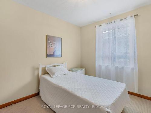 464 Scarborough Golf Club Rd, Toronto, ON - Indoor Photo Showing Bedroom