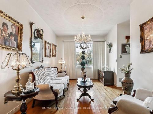 23A Fourteenth St, Toronto, ON - Indoor Photo Showing Living Room