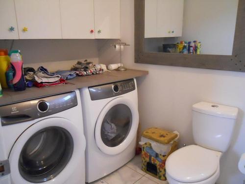 Bathroom - 262 4E Rang O., Saint-Joseph-De-Lepage, QC - Indoor Photo Showing Laundry Room