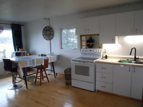 Dining room - 262 4E Rang O., Saint-Joseph-De-Lepage, QC - Indoor Photo Showing Kitchen