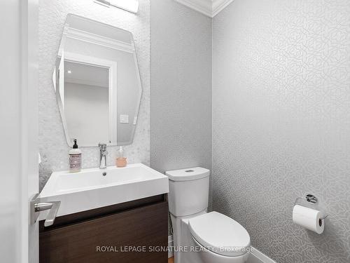 23 Hutton Cres, Caledon, ON - Indoor Photo Showing Bathroom