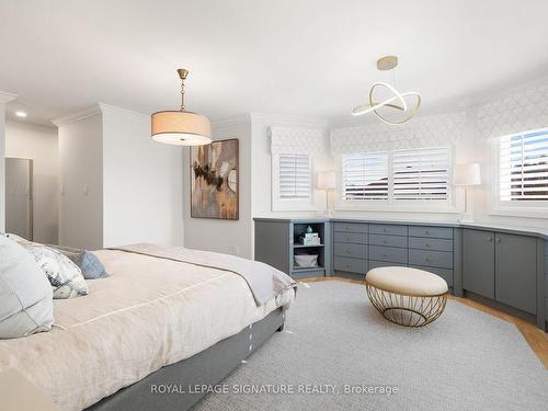 23 Hutton Cres, Caledon, ON - Indoor Photo Showing Bedroom