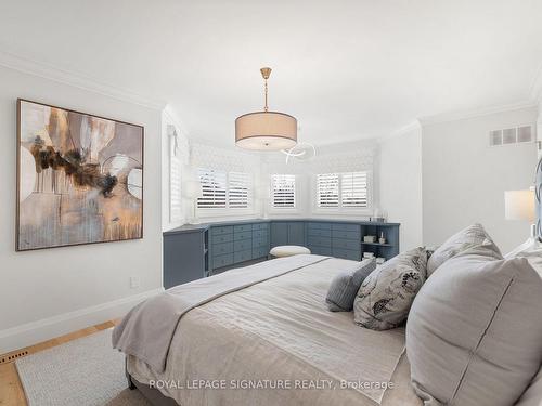 23 Hutton Cres, Caledon, ON - Indoor Photo Showing Bedroom