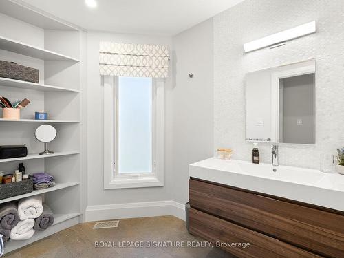 23 Hutton Cres, Caledon, ON - Indoor Photo Showing Bathroom