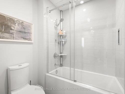 23 Hutton Cres, Caledon, ON - Indoor Photo Showing Bathroom