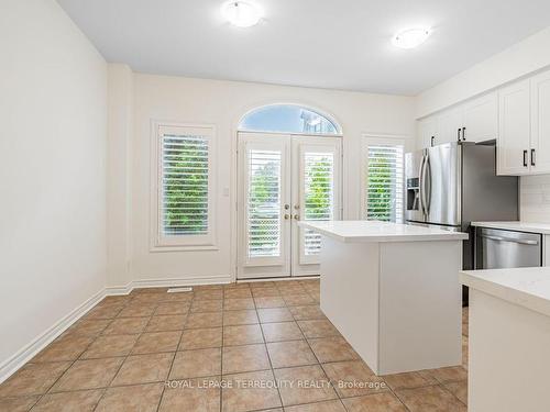 7K Brussels St, Toronto, ON - Indoor Photo Showing Kitchen