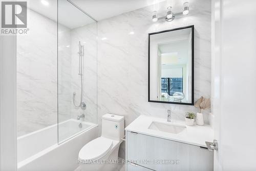 617 - 280 Howland Avenue, Toronto, ON - Indoor Photo Showing Bathroom