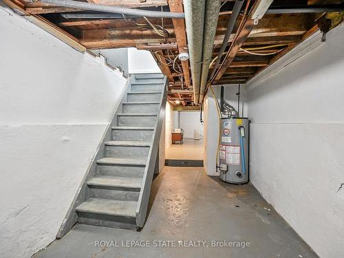 19 Ferrie St E, Hamilton, ON - Indoor Photo Showing Basement