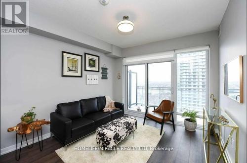 1516 - 2520 Eglinton Avenue W, Mississauga, ON - Indoor Photo Showing Living Room