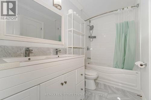 119 Madoc Drive, Brampton, ON - Indoor Photo Showing Bathroom