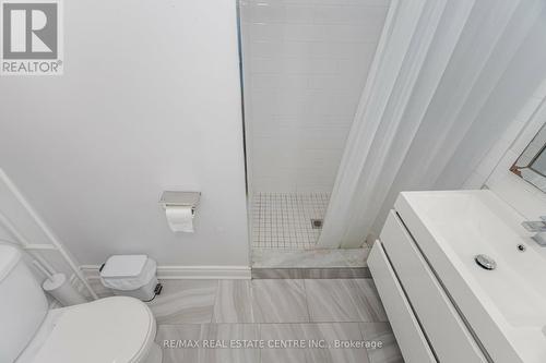 119 Madoc Drive, Brampton, ON - Indoor Photo Showing Bathroom