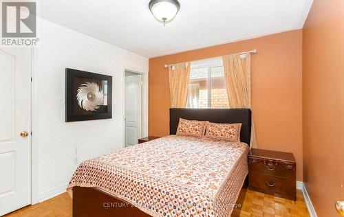 51 Dragon Tree Crescent, Brampton, ON - Indoor Photo Showing Bedroom