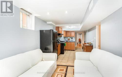 51 Dragon Tree Crescent, Brampton, ON - Indoor Photo Showing Living Room