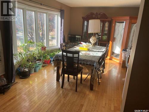 311 Lakeshore Court, Saskatoon, SK - Indoor Photo Showing Dining Room