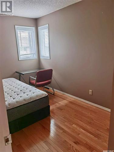 311 Lakeshore Court, Saskatoon, SK - Indoor Photo Showing Bedroom