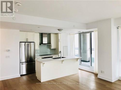 203 - 2025 Maria Street, Burlington, ON - Indoor Photo Showing Kitchen With Stainless Steel Kitchen