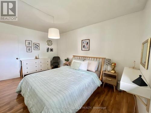 385 Dufferin Avenue, Belleville, ON - Indoor Photo Showing Bedroom