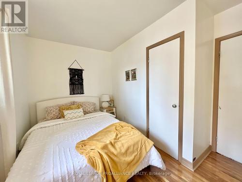 385 Dufferin Avenue, Belleville, ON - Indoor Photo Showing Bedroom