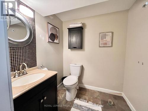 385 Dufferin Avenue, Belleville, ON - Indoor Photo Showing Bathroom