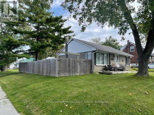 385 Dufferin Avenue, Belleville, ON - Outdoor