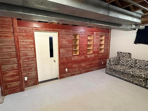 68 5Th Street Ne, Hamiota, MB - Indoor Photo Showing Basement