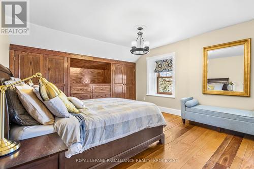 2478 Middle Road, Kingston (City North Of 401), ON - Indoor Photo Showing Bedroom