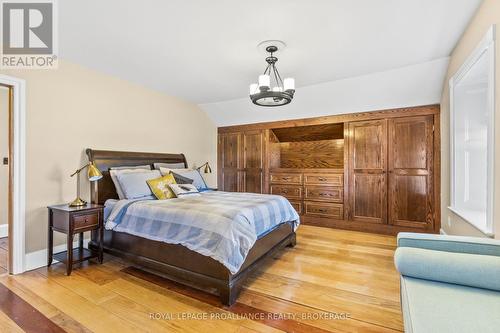 2478 Middle Road, Kingston (City North Of 401), ON - Indoor Photo Showing Bedroom