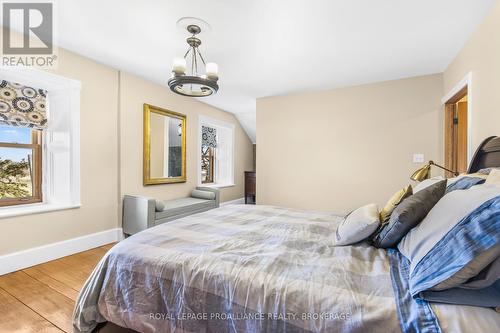 2478 Middle Road, Kingston (City North Of 401), ON - Indoor Photo Showing Bedroom