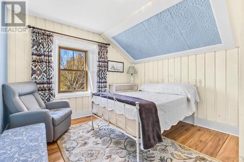 2478 Middle Road, Kingston (City North Of 401), ON - Indoor Photo Showing Bedroom