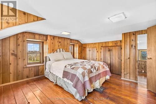 2478 Middle Road, Kingston (City North Of 401), ON - Indoor Photo Showing Bedroom