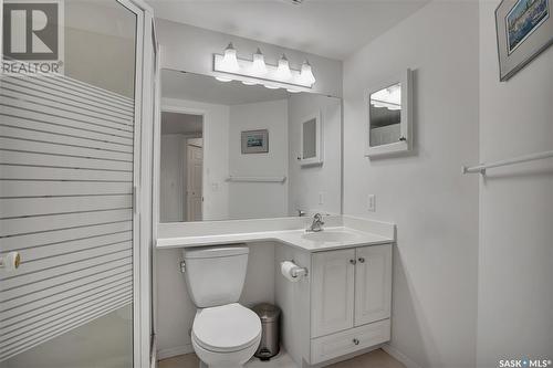 302 1700 Main Street E, Saskatoon, SK - Indoor Photo Showing Bathroom